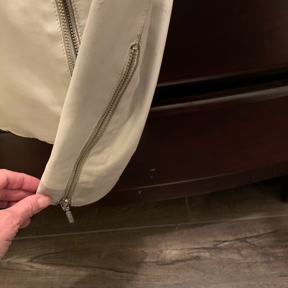 Ice Queen ! - Picture 3 of 8